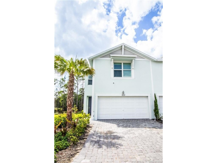 Welcome home to this beautiful and furnished 3 bedroom, 2 1/2 - Beach Townhome/Townhouse for sale in Jensen Beach, Florida on Beachhouse.com