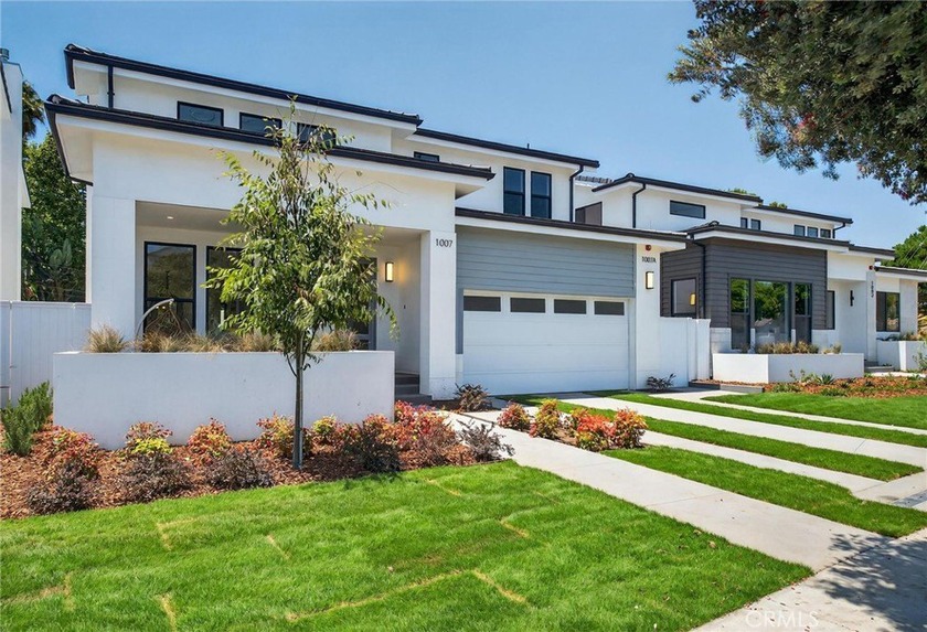 Lovely, *Warm-Modern* Design, this newly constructed home was - Beach Home for sale in Redondo Beach, California on Beachhouse.com