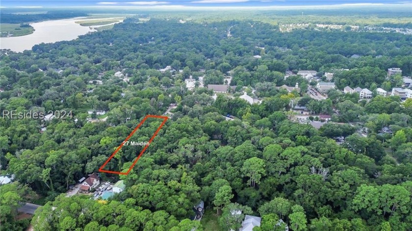 Discover a rare gem in Old Town Bluffton! This mixed-use lot - Beach Lot for sale in Bluffton, South Carolina on Beachhouse.com