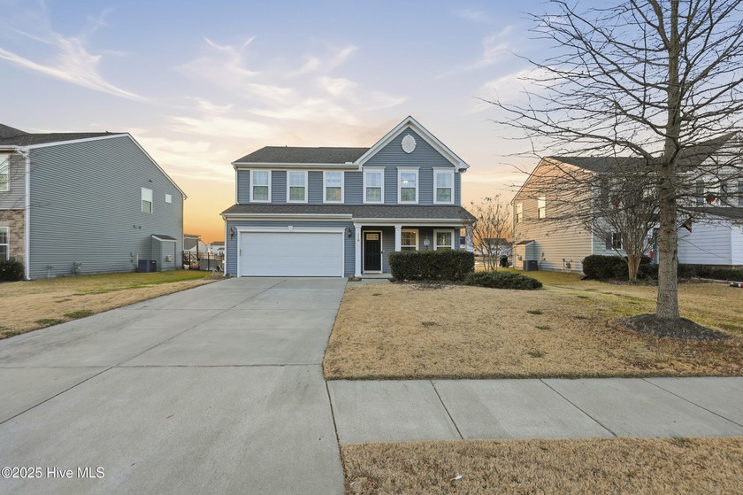Welcome Home to this stylish move-in-ready pond front gem in - Beach Home for sale in Moyock, North Carolina on Beachhouse.com