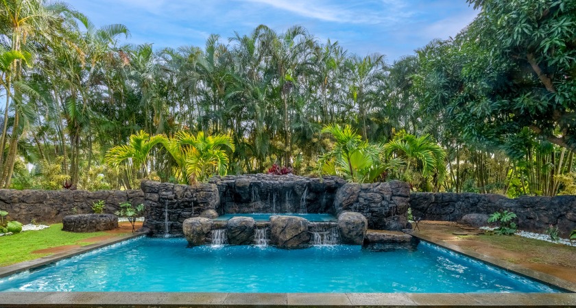 Hale Aulani - Beach Vacation Rentals in Princeville, HI on Beachhouse.com
