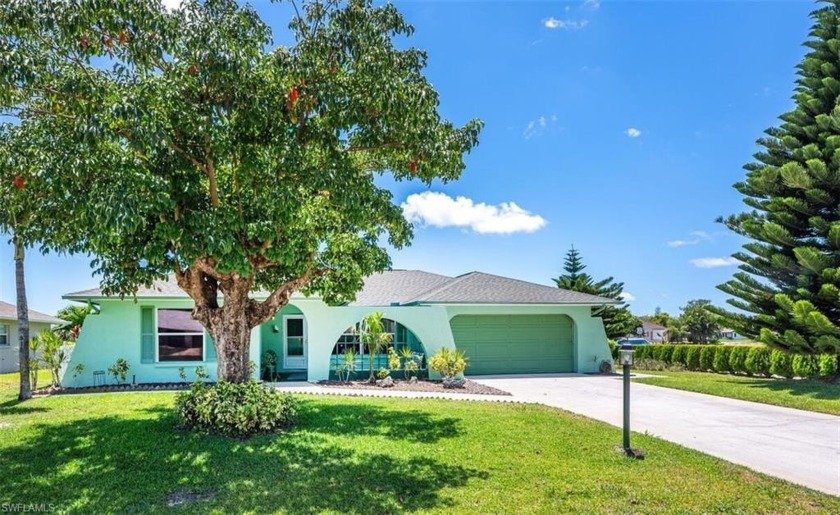 Top o' the mornin'! You won't find another single family home in - Beach Home for sale in Naples, Florida on Beachhouse.com