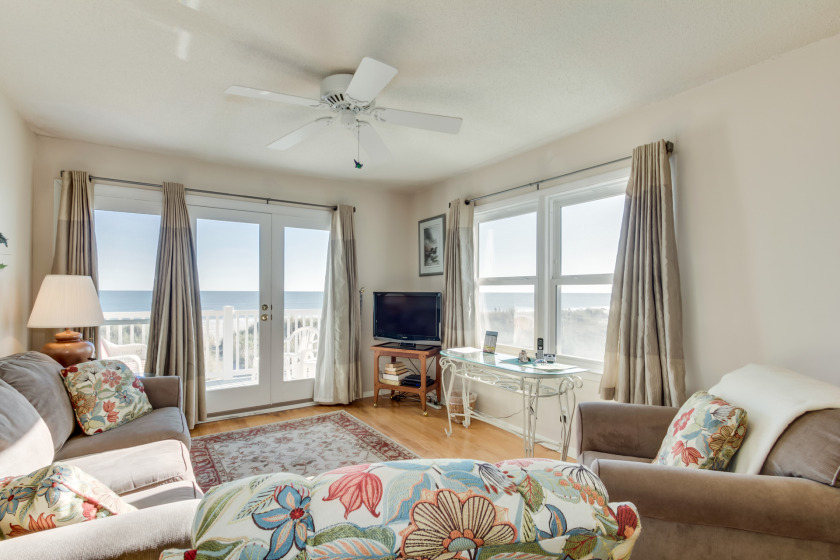 Cute 2nd floor unit + FREE DAILY - Beach Vacation Rentals in North Myrtle Beach, South Carolina on Beachhouse.com