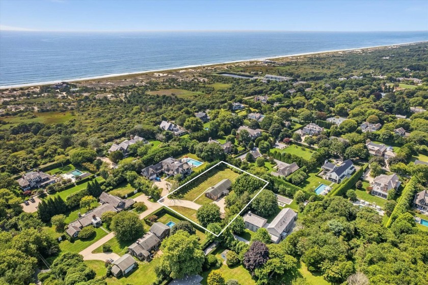 Nestled down a long drive on coveted Meeting House Lane in - Beach Lot for sale in Amagansett, New York on Beachhouse.com