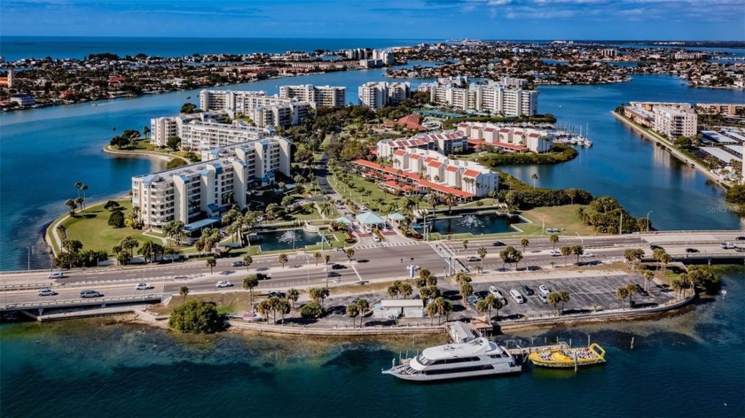 One or more photo(s) has been virtually staged. PRICE - Beach Condo for sale in South Pasadena, Florida on Beachhouse.com