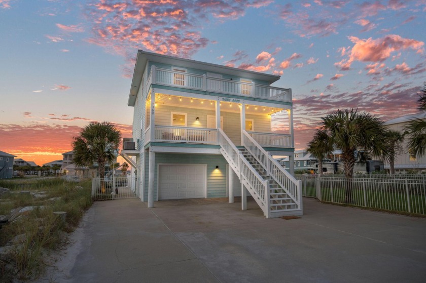 A BOATER AND BEACH LOVERS PARADISE!! Situated on Navarre Beach - Beach Home for sale in Navarre, Florida on Beachhouse.com