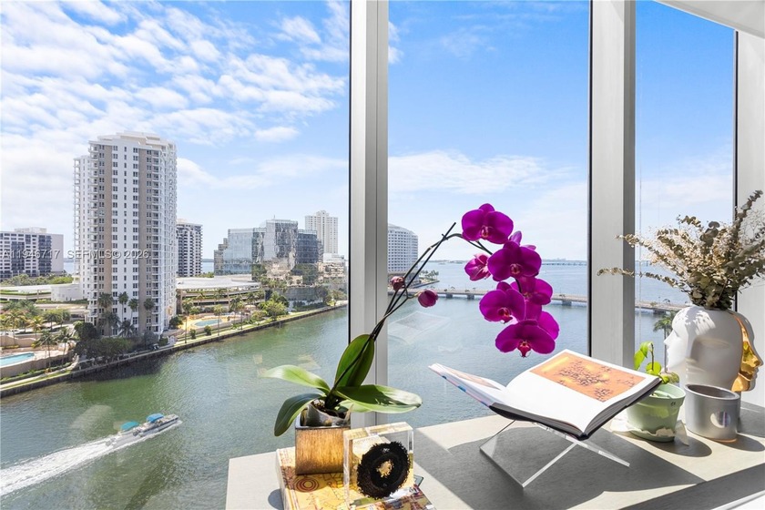 This bright and spacious corner residence at Icon Tower 2 is - Beach Condo for sale in Miami, Florida on Beachhouse.com