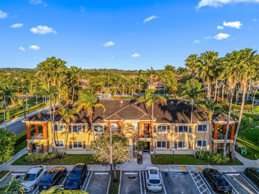 Start the New Year in your new home! This move-in-ready 2-bed - Beach Condo for sale in Homestead, Florida on Beachhouse.com