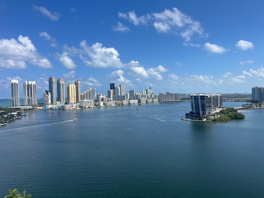Wake up to breathtaking sunrises over the aqua-blue Atlantic - Beach Condo for sale in Aventura, Florida on Beachhouse.com