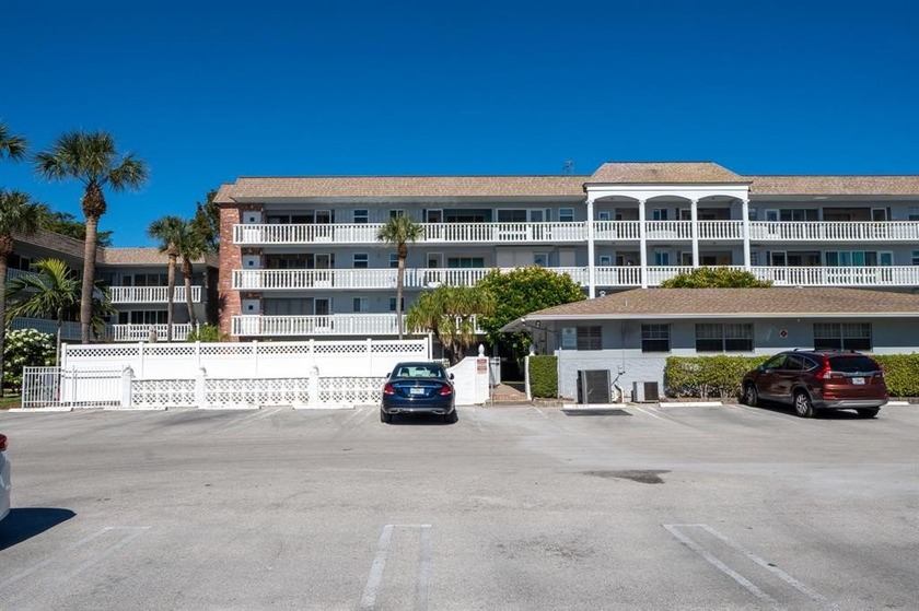 This is a 55+ in a well-maintain community. This 1 bedroom 1 - Beach Condo for sale in Pompano Beach, Florida on Beachhouse.com