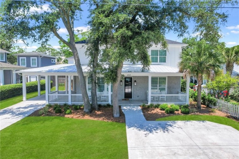 PRICE IMPROVEMENT!! Don't miss your opportunity to call this - Beach Home for sale in Saint Simons, Georgia on Beachhouse.com