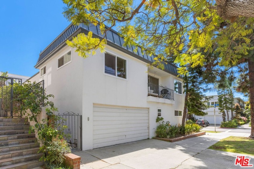 **Prime Investment Opportunity in Santa Monica, California**  A - Beach Home for sale in Santa Monica, California on Beachhouse.com