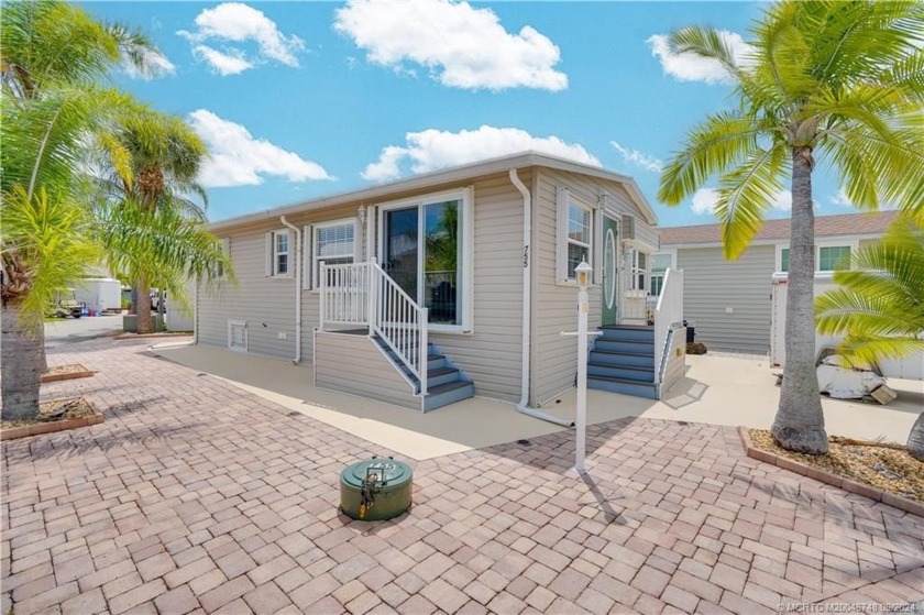 Enjoy this Cozy 2/2 Cottage on a Large Corner Lot Fully Paved - Beach Home for sale in Jensen Beach, Florida on Beachhouse.com