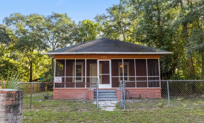 Beautifully remodeled in 2024 and move-in ready, this charming - Beach Home for sale in Jacksonville, Florida on Beachhouse.com