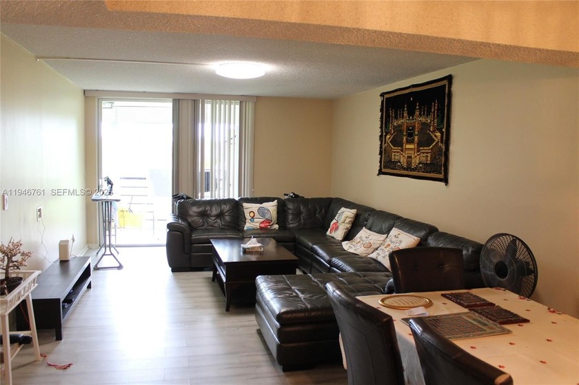 Lovely 2/2 condo is in the desirable Boca Barwood 55+ community - Beach Condo for sale in Boca Raton, Florida on Beachhouse.com