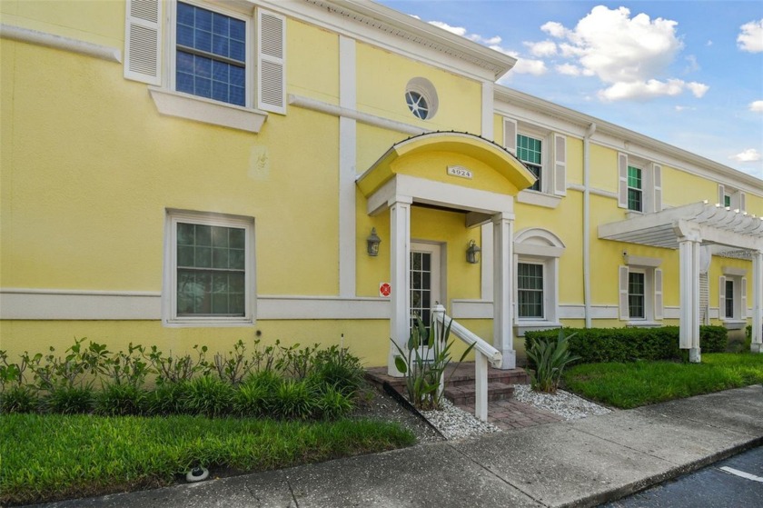 This charming first-floor condominium boasts convenience and - Beach Condo for sale in St. Petersburg, Florida on Beachhouse.com