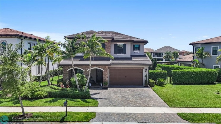 ABSOLUTELY STUNNING !! What an amazing opportunity to purchase a - Beach Home for sale in Coral Springs, Florida on Beachhouse.com