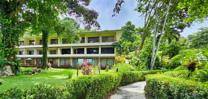 Real Estate Listing: A Paradise on the Beach - Beach Hotel - Beach Commercial for sale in Manuel Antonio,  on Beachhouse.com