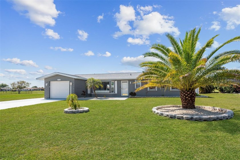 Experience the quintessential Florida lifestyle in this - Beach Home for sale in Rotonda West, Florida on Beachhouse.com