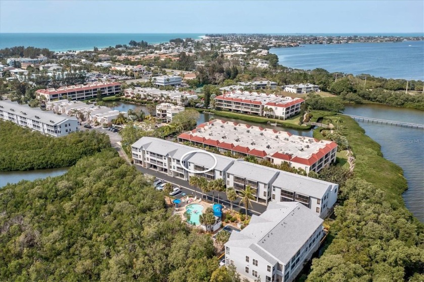 *BEACHSIDE POINT* in Holmes Beach is an active 2B/2B vacation - Beach Condo for sale in Holmes Beach, Florida on Beachhouse.com