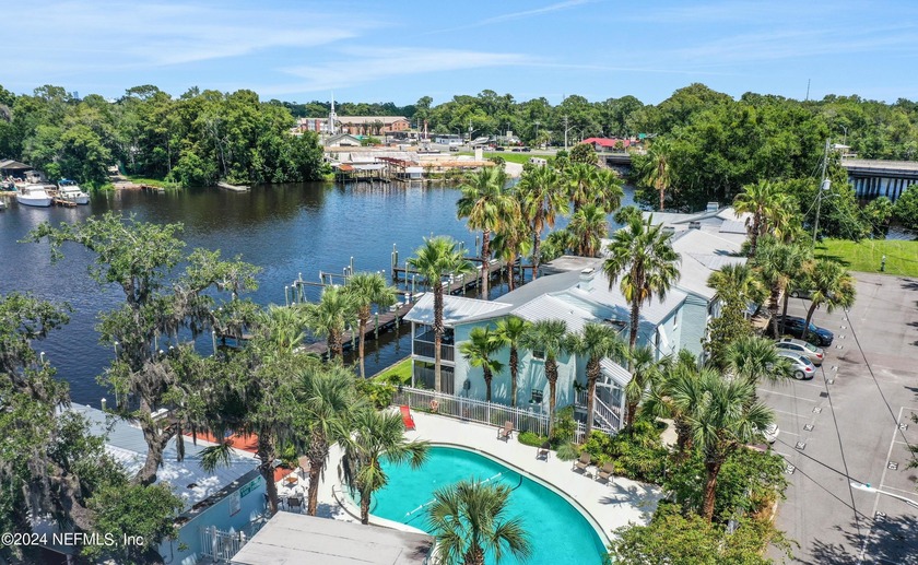 This is a spacious 2 bedroom, 2 bath property for sale! Great - Beach Condo for sale in Jacksonville, Florida on Beachhouse.com