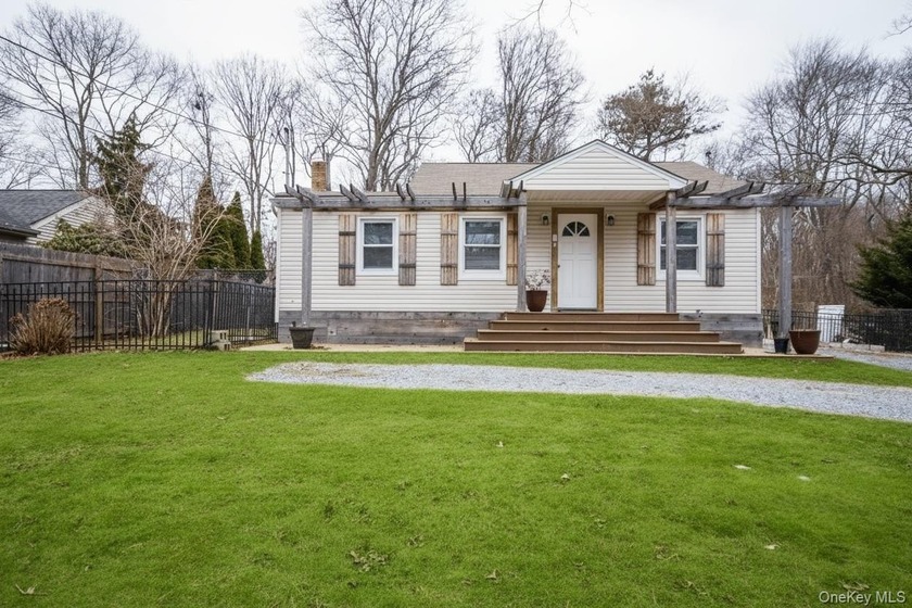 Is this something you're looking for? An inviting two-bedroom - Beach Home for sale in Center Moriches, New York on Beachhouse.com