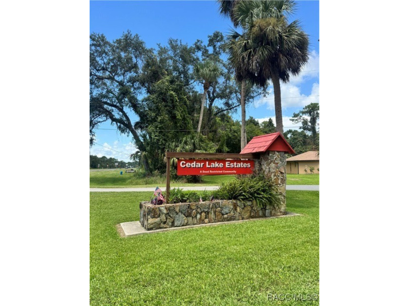 Build Your Dream Home in Cedar Lake Estates - Just Minutes from - Beach Lot for sale in Crystal River, Florida on Beachhouse.com