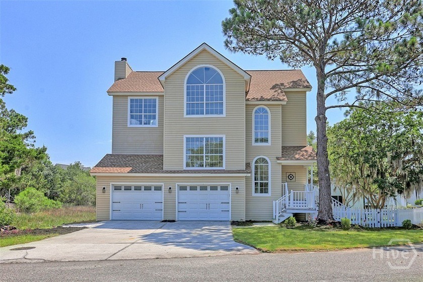 A peaceful retreat awaits in this island property, updated from - Beach Home for sale in Savannah, Georgia on Beachhouse.com