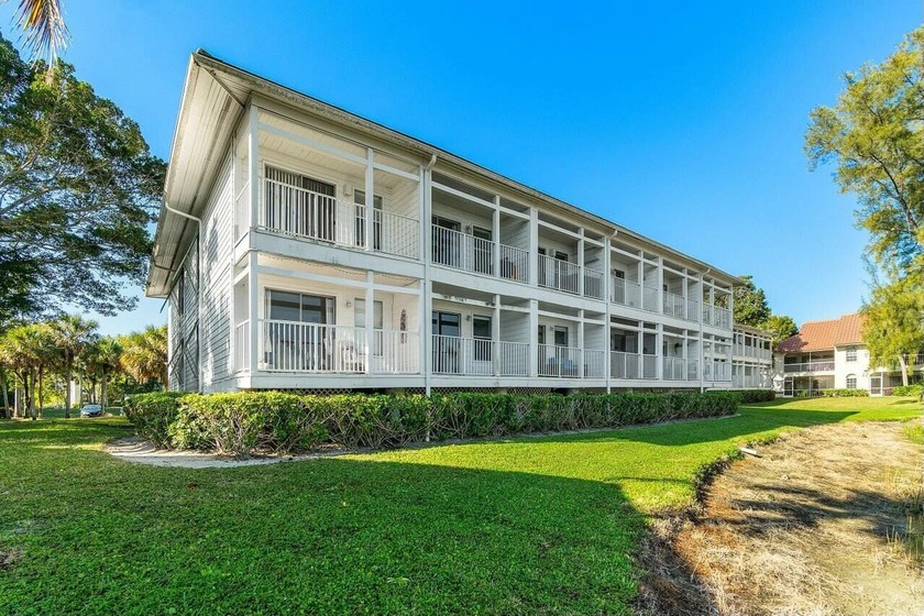 Enjoy breathtaking panoramic lake views from this charming - Beach Condo for sale in Palm Beach Gardens, Florida on Beachhouse.com
