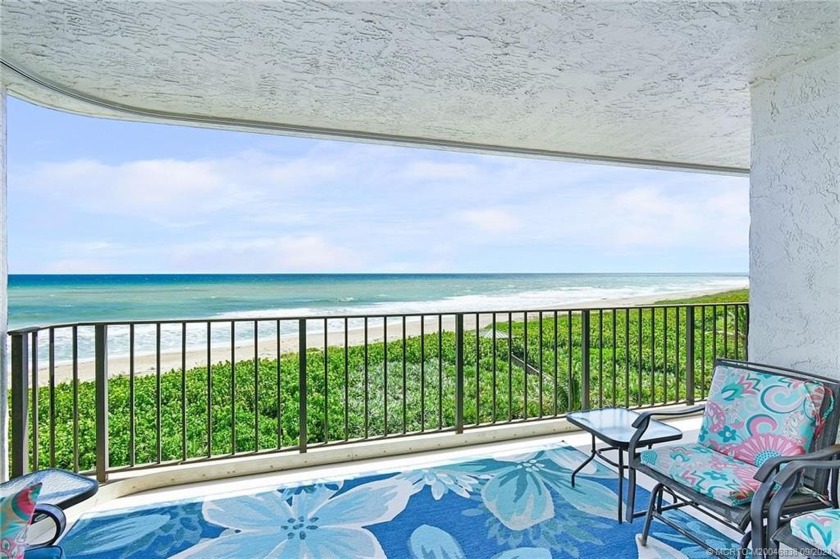 Step into this modern, beautifully upgraded condo that offers a - Beach Condo for sale in Jensen Beach, Florida on Beachhouse.com