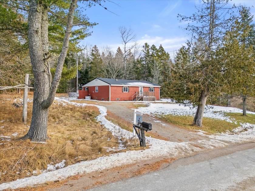 Only minutes from Calais amenities, this adorable manufactured - Beach Home for sale in Robbinston, Maine on Beachhouse.com