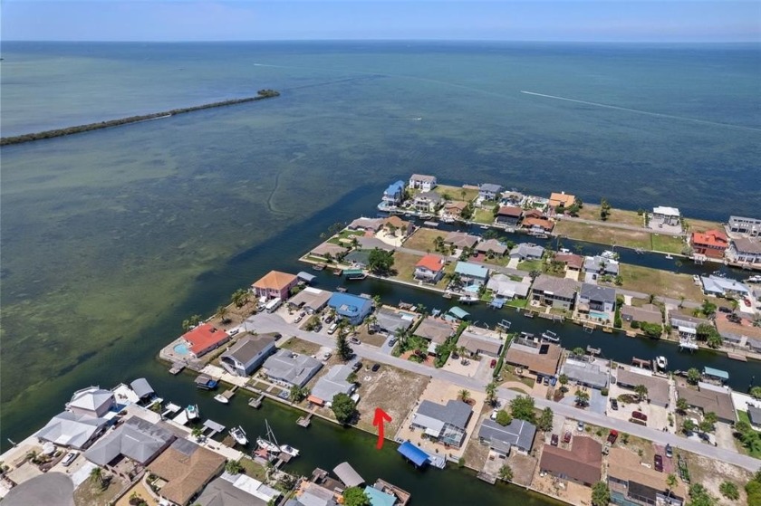 WATERFRONT CANAL LOT WITH SEAWALL. WILL HAVE GULF VIEWS IF BUILT - Beach Lot for sale in Hudson, Florida on Beachhouse.com