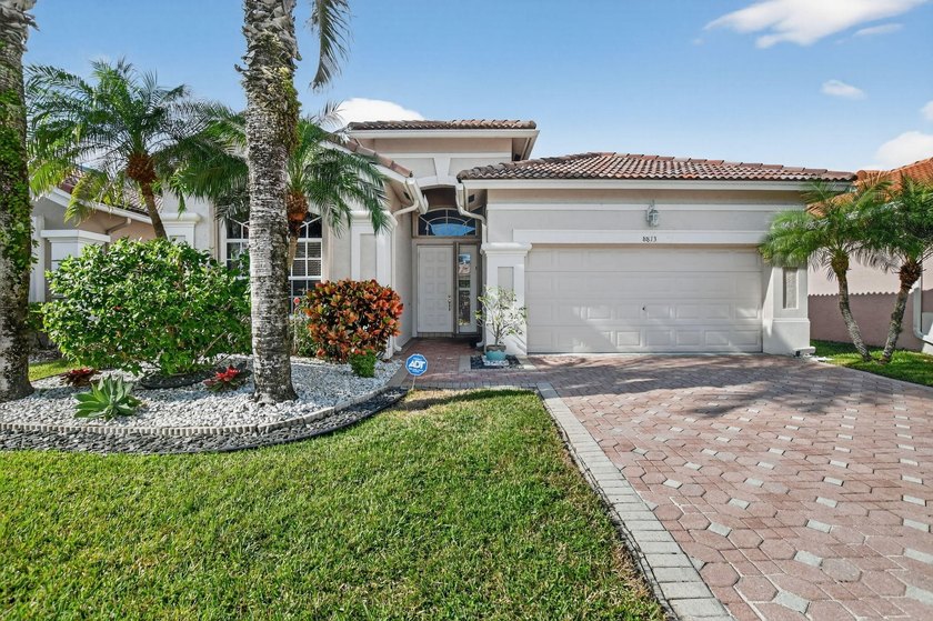 PRICE IMPROVEMENT-BRING ALL OFFERS. ABERDEEN COUNTRY CLUB - Beach Home for sale in Boynton Beach, Florida on Beachhouse.com