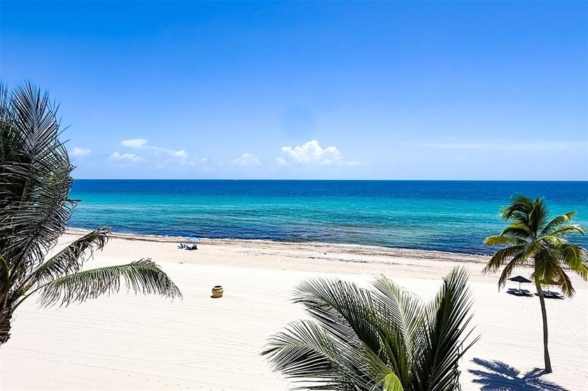 Do you want to feel like you are floating in the ocean? Look no - Beach Condo for sale in Hollywood, Florida on Beachhouse.com
