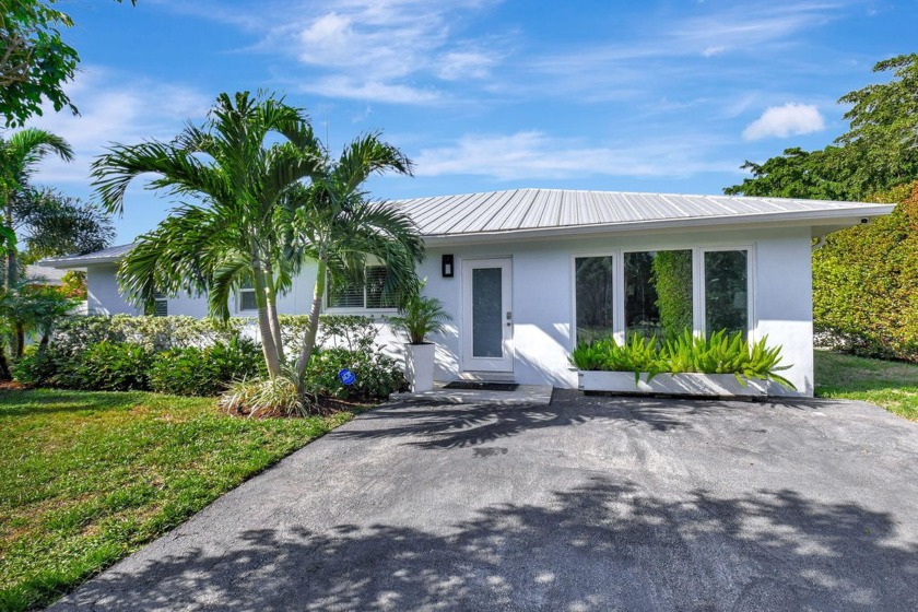 Nestled on a spacious corner lot in a desirable East Delray - Beach Home for sale in Delray Beach, Florida on Beachhouse.com