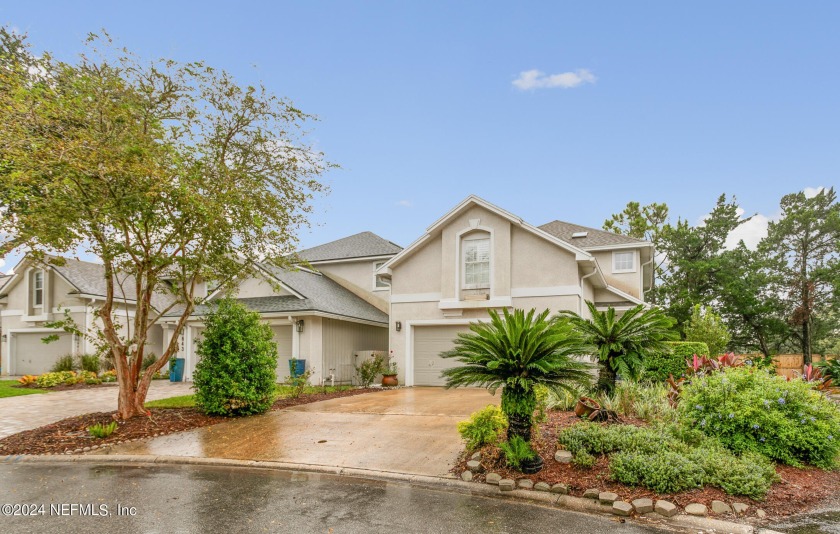 Welcome to your coastal sanctuary nestled in a quaint Atlantic - Beach Home for sale in Atlantic Beach, Florida on Beachhouse.com