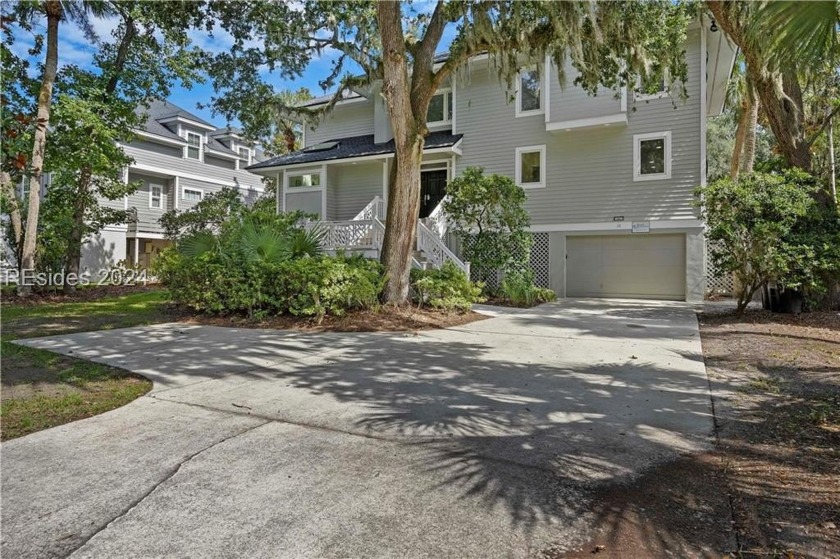 Welcome to 38 N Forest Beach. This 4th row, 4bd/4bth beach home - Beach Home for sale in Hilton Head Island, South Carolina on Beachhouse.com