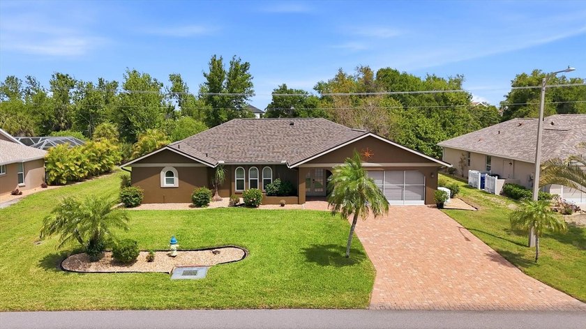 Under contract-accepting backup offers. COASTAL LIVING JUST - Beach Home for sale in Venice, Florida on Beachhouse.com