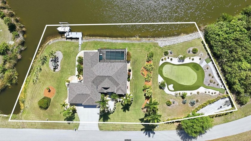 Look no further, your waterfront estate with 260 feet of - Beach Home for sale in Port Charlotte, Florida on Beachhouse.com