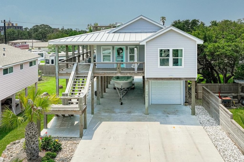 Embrace the tranquility of coastal bend living in this - Beach Home for sale in Rockport, Texas on Beachhouse.com