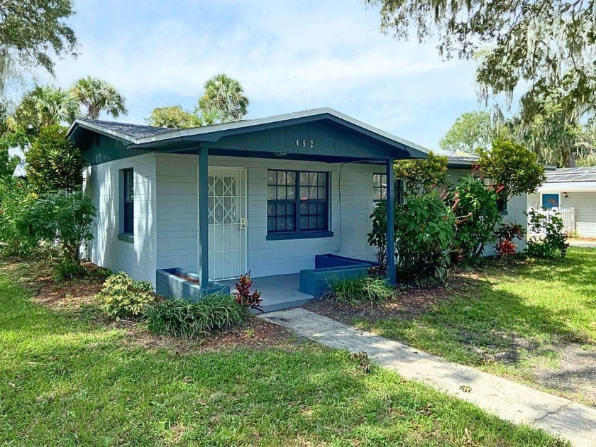 Welcome to your perfect starter home or investment opportunity! - Beach Home for sale in Edgewater, Florida on Beachhouse.com