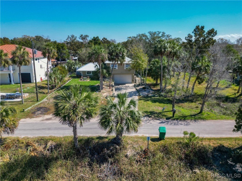 RARE WATERFRONT DEAL: AFFORDABLE PRICE POINT, NO FLOODING INSIDE - Beach Home for sale in Homosassa, Florida on Beachhouse.com