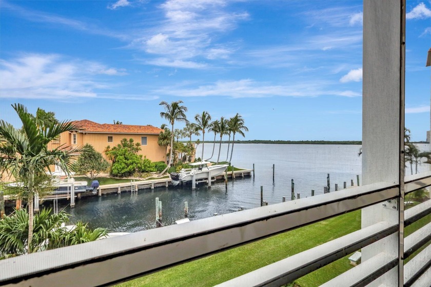 105 Paradise Harbour Boulevard 307 - Beach Condo for sale in North Palm Beach, Florida on Beachhouse.com