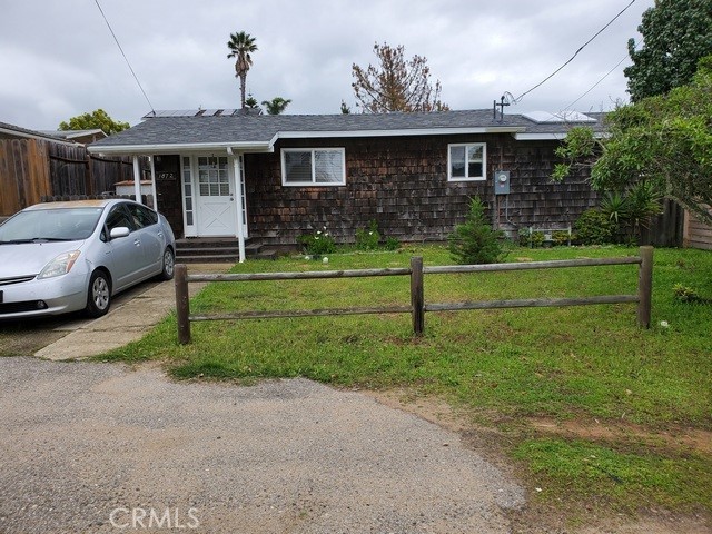 Single level home with large rear yard near market and easy - Beach Home for sale in Los Osos, California on Beachhouse.com