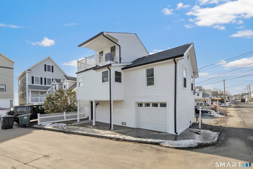Back on Market Garage Added! This beautiful, three bedroom two - Beach Home for sale in Milford, Connecticut on Beachhouse.com