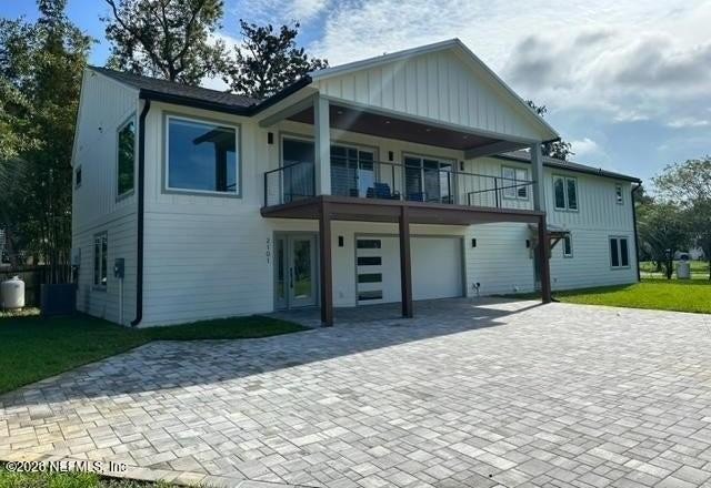 Enjoy stunning Intracoastal views from this fully renovated - Beach Townhome/Townhouse for sale in Neptune Beach, Florida on Beachhouse.com