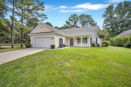 Beautiful 3 bedroom/ 2 bath home on a private Cul-de-sac in - Beach Home for sale in Okatie, South Carolina on Beachhouse.com