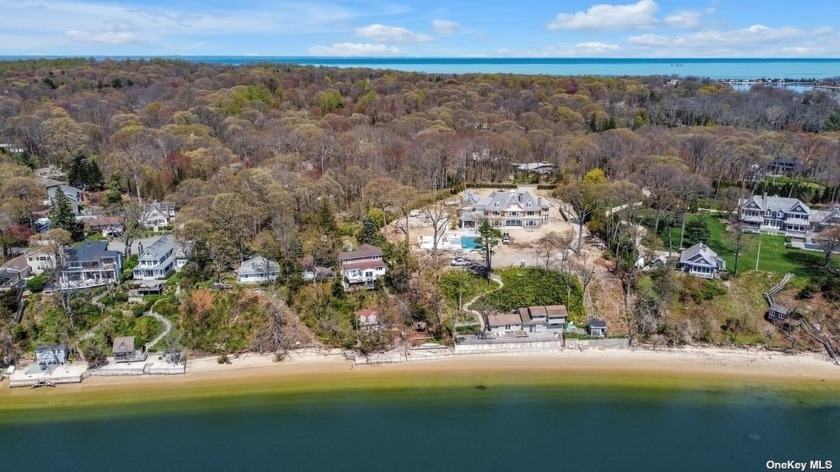 Indulge in breathtaking panoramic water views and magnificent - Beach Home for sale in Northport, New York on Beachhouse.com