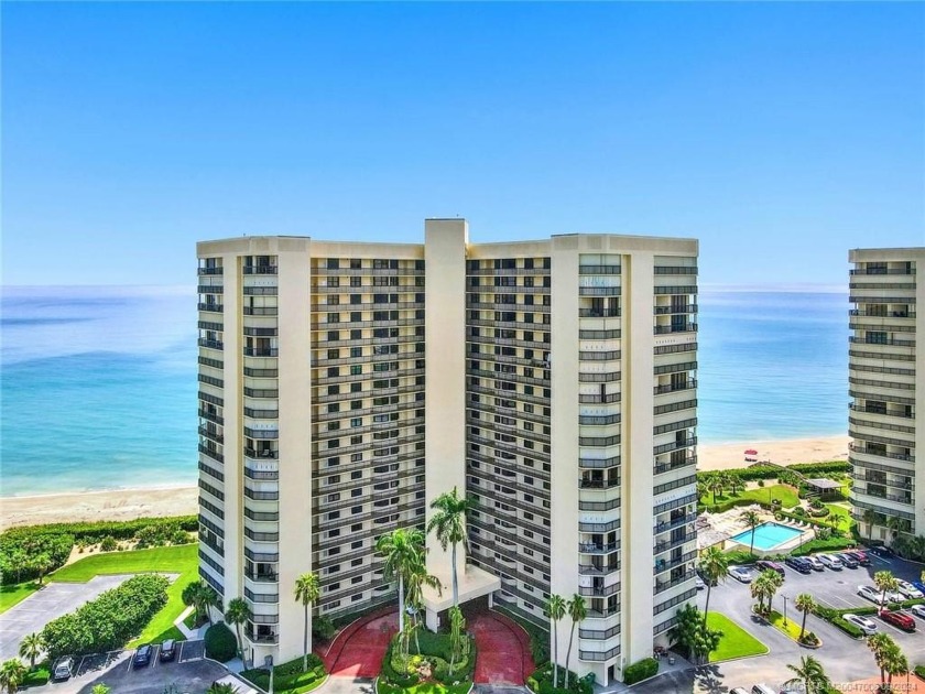 ISLANDIA II - 9th floor, spacious NE end unit with Ocean and - Beach Condo for sale in Jensen Beach, Florida on Beachhouse.com