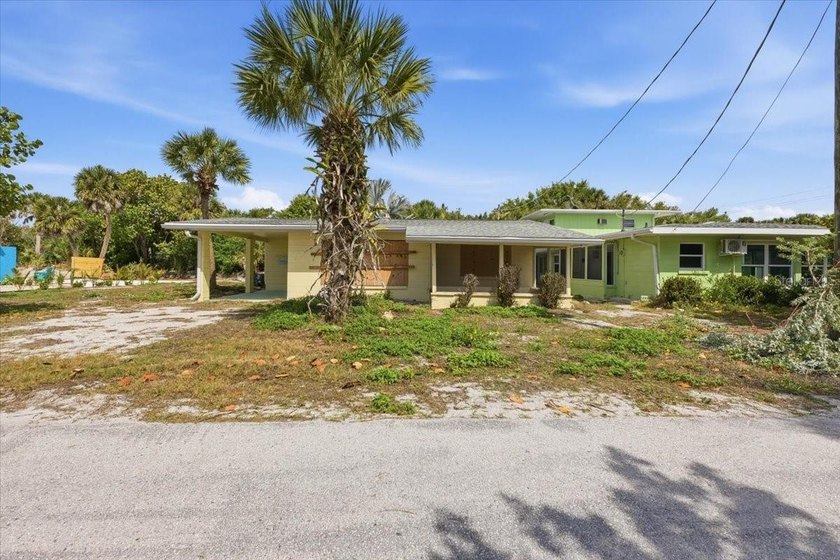 MULTIPLE OFFERS Welcome to the *Mustard Seed,* ideally located - Beach Home for sale in Englewood, Florida on Beachhouse.com